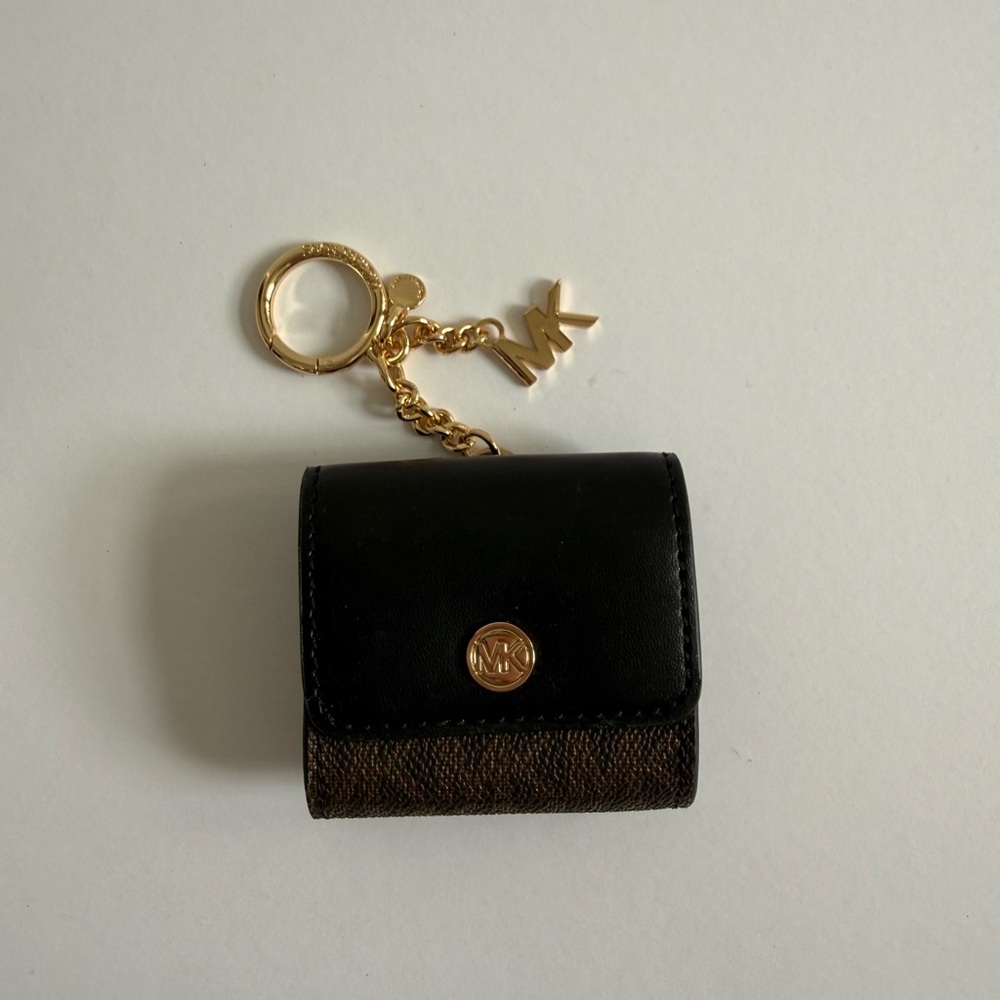 Michael Kors Black and Brown Leather Key & Card Holder with Gold-Tone Chain